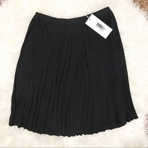 Maison Margiela Black Pleated Mini Skirt